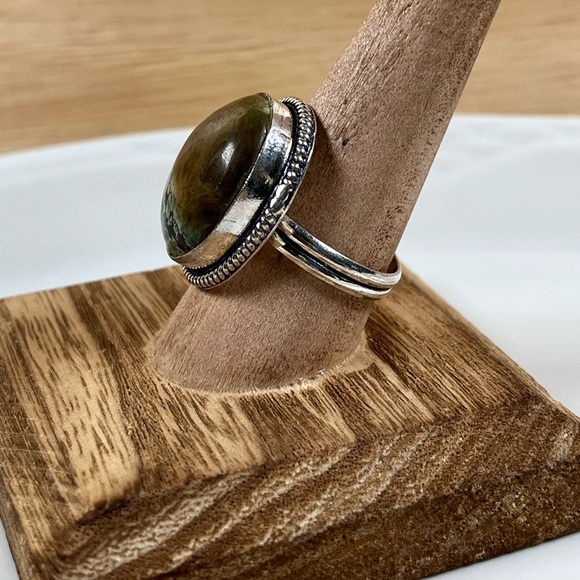 925 Sterling Silver Overlay Tibetan Turquoise Gemstone Ring Size 10.25 - Picture 3 of 9